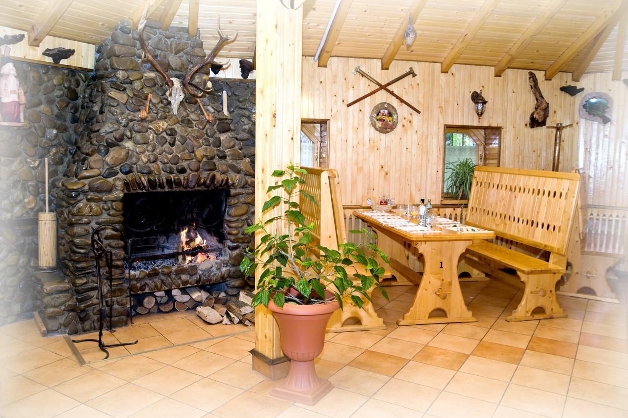 Kolyba Complex Hotel Umanʼ Екстериор снимка